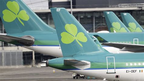 Aer Lingus pilots launch work.